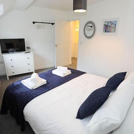 Exmouth - Apartment 1, Strand House - Modern 2 Bedroom Apartment, Perfect Location For Access To Beach & Town Centre - Sleeps 4 Guests - No Parking - Hosted By Rentmyhouse Екстериор снимка